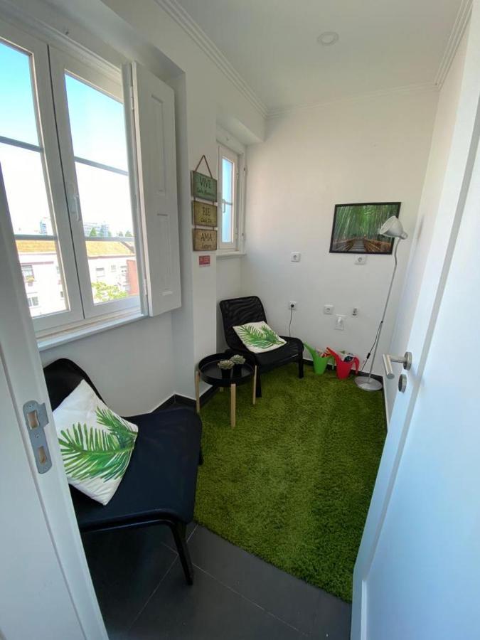 Good Time Airport In Lisbon Hotell Exteriör bild